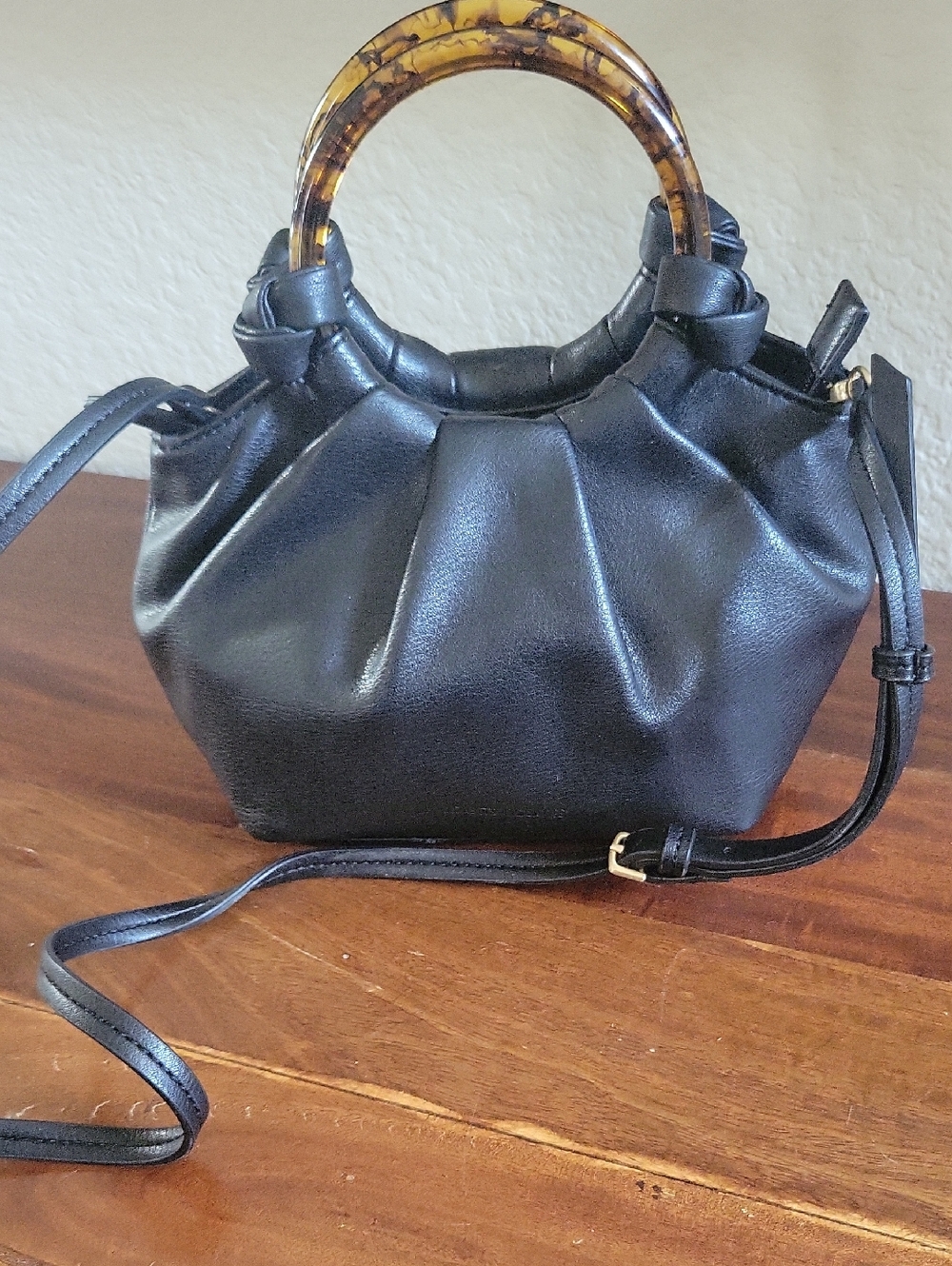 Elizabeth and James Black Crossbody with Tortoiseshell Handle